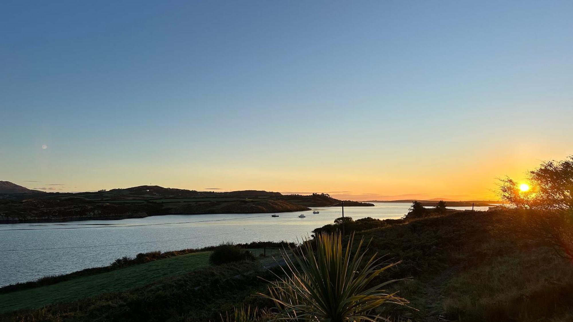 Seafront House With Own Private Pier In Gunpoint, Schull, West Cork Villa Seafort Exterior photo